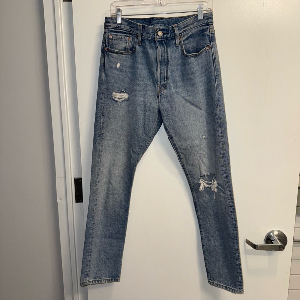 Levi’s High Rise Distressed Skinny Jeans